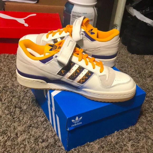 Adidas Forum 84 LOW - Picture 1 of 7